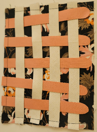 weaving with contrasting horizontal and vertical strips